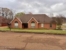 1324 Biloxi St in Hernando, MS - Building Photo