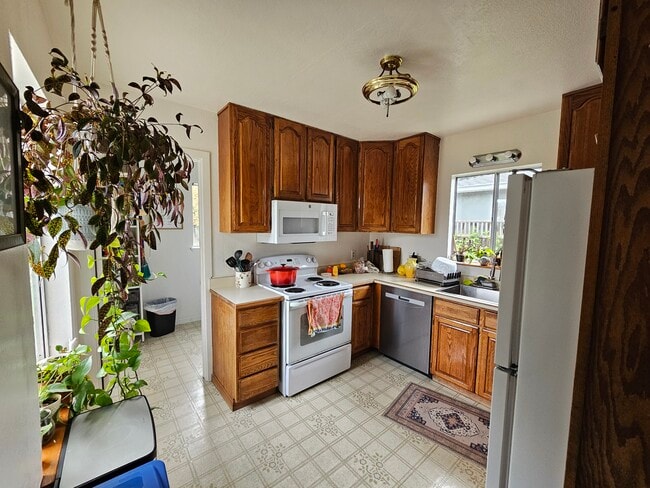 239 McEvoy St in Redwood City, CA - Foto de edificio - Building Photo