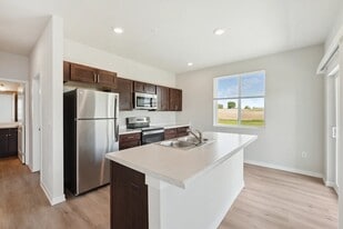 Kettlestone Peak Apartments in Waukee, IA - Building Photo