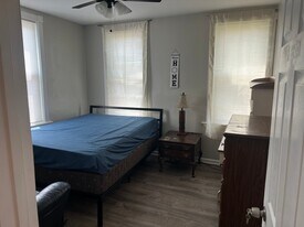 4201 Pimlico Rd in Baltimore, MD - Building Photo
