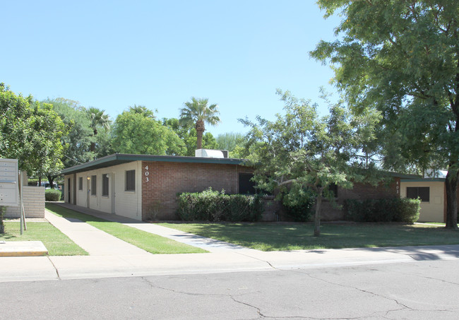 403-404 S Westfall in Tempe, AZ - Building Photo - Building Photo