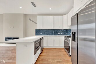 4605 S St Lawrence Ave in Chicago, IL - Building Photo - Building Photo