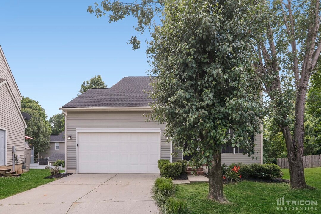6303 Pensfold Dr in Charlotte, NC - Building Photo