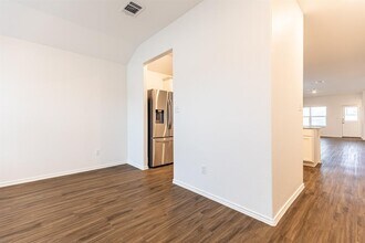 175 Silver Springs Bend in Niederwald, TX - Building Photo - Building Photo