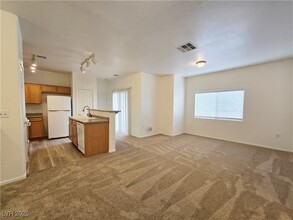 6320 Desert Leaf St in North Las Vegas, NV - Building Photo - Building Photo