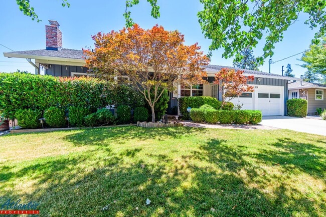 property at 874 El Rio Dr