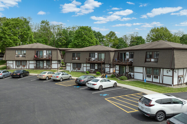 Brookside Condominiums in Cornwall, NY - Building Photo - Building Photo