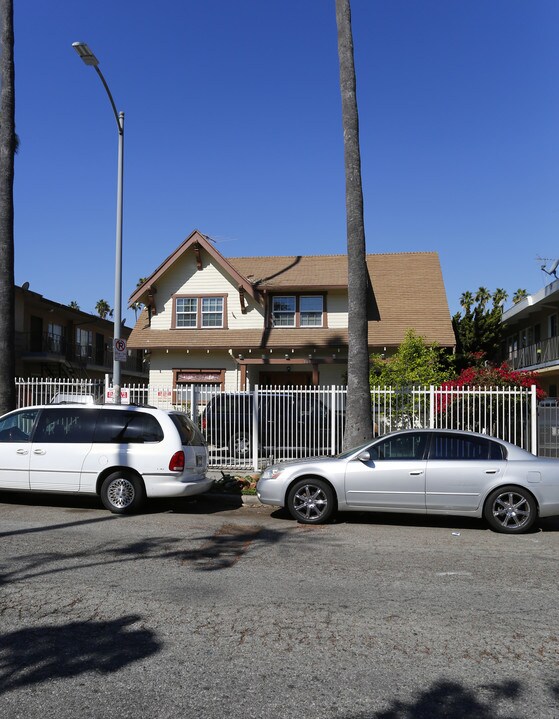 909-911 Fedora St in Los Angeles, CA - Building Photo