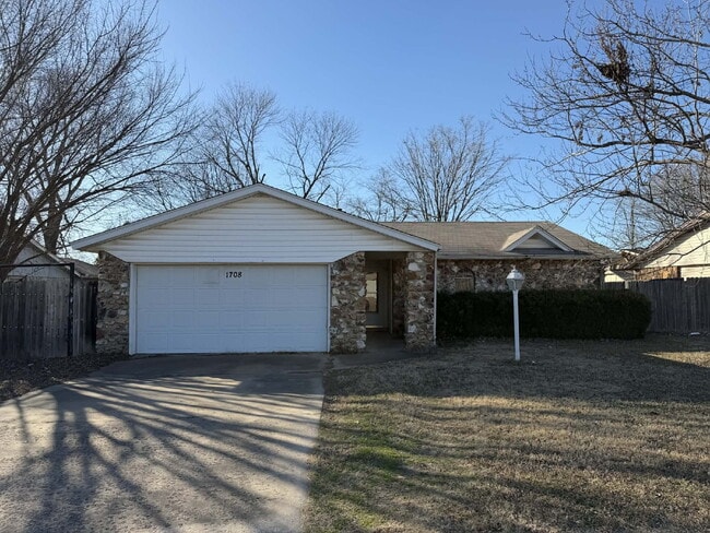 property at 1708 S 5th St