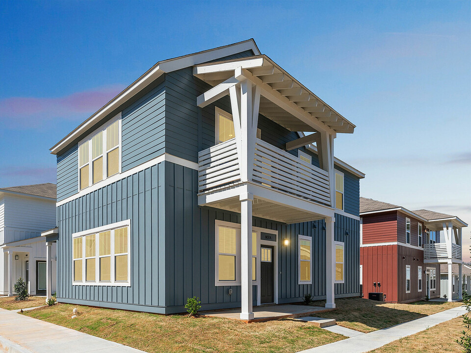 LEO at Cartersville in Cartersville, GA - Building Photo
