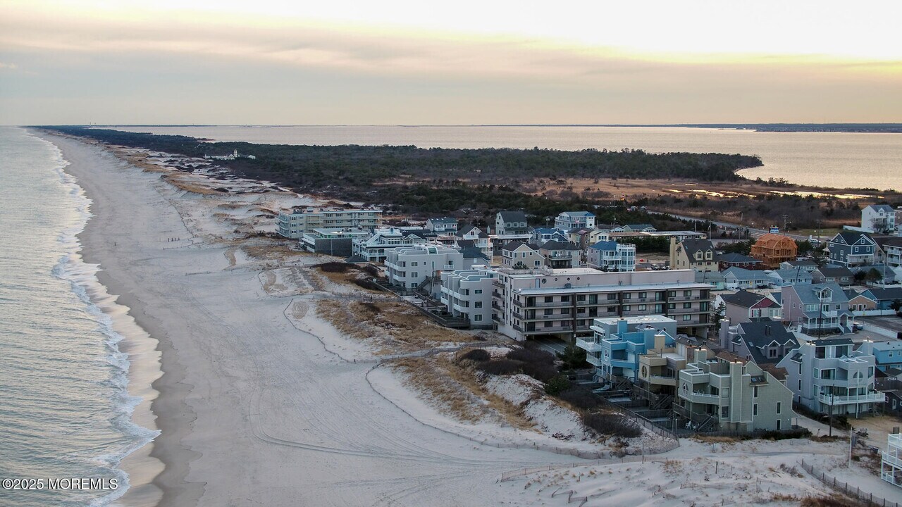 34 23rd Ave in Seaside Park, NJ - Building Photo