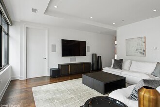 668 N Kingsbury St in Chicago, IL - Building Photo - Building Photo