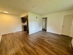 1701 S West End St in Springdale, AR - Building Photo - Building Photo