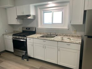 32 Bellevue Ter in Collingswood, NJ - Building Photo - Building Photo