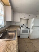 18707 NE 2nd Ave in Miami, FL - Building Photo - Building Photo