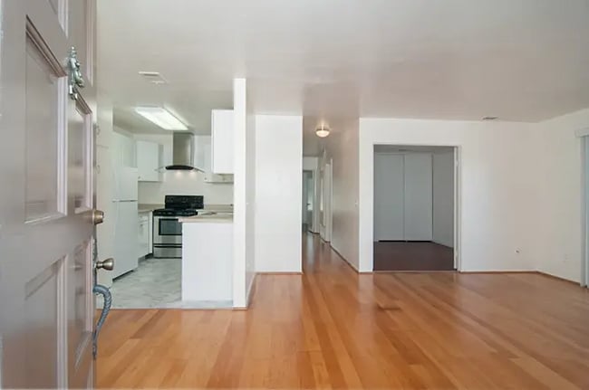 12583 Caminito De La Gallarda in San Diego, CA - Building Photo - Building Photo