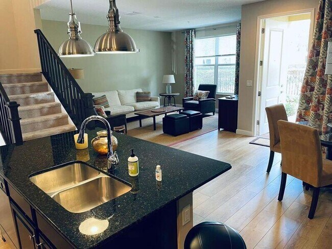 1527 NW 48th Ln in Boca Raton, FL - Building Photo - Building Photo