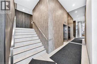 85 Duke St W in Kitchener, ON - Building Photo - Building Photo