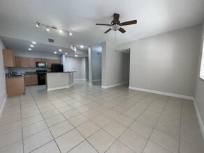 10440 SW Stephanie Way in Port St. Lucie, FL - Building Photo - Building Photo