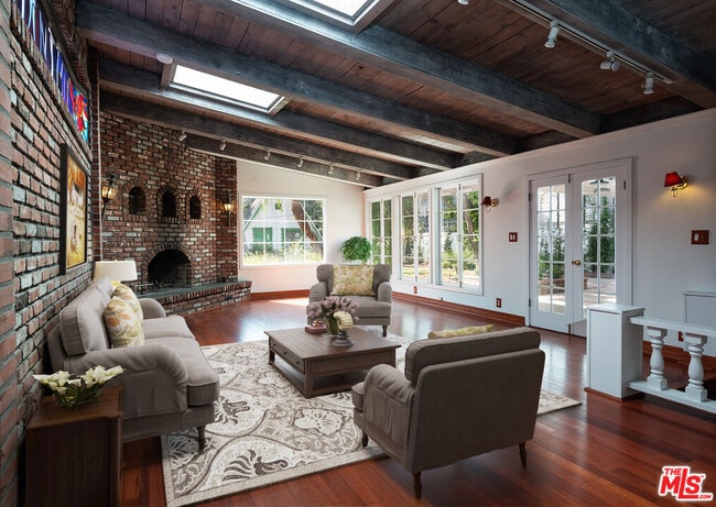 property at 14842 Morrison St