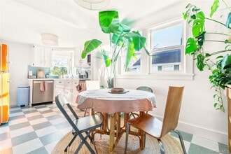 47 Station Rd in Bellport, NY - Building Photo - Building Photo