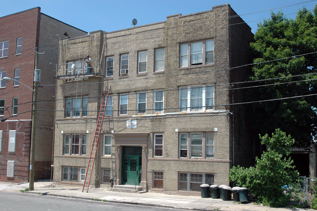 531-533 S 16th St in Newark, NJ - Foto de edificio - Building Photo