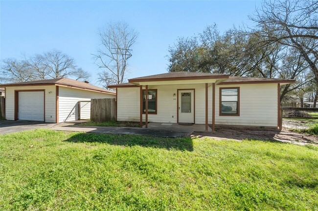 property at 2611 Center St