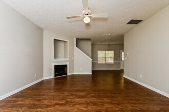 100 Astilbe Meadow Dr in Locust Grove, GA - Building Photo - Building Photo