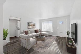 The Estates At Fernview in Cincinnati, OH - Building Photo