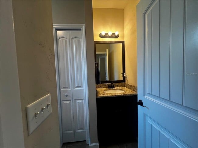 1851 SW 246th Dr in Newberry, FL - Building Photo - Building Photo