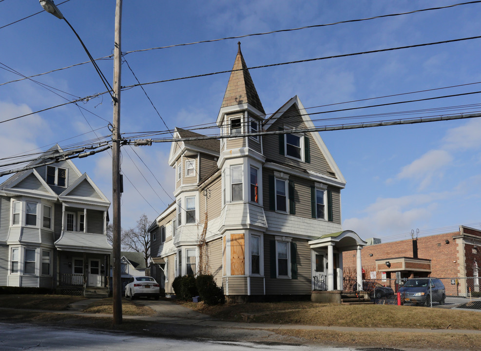 514 Westinghouse Pl in Schenectady, NY - Building Photo