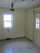 8052 Oswego Rd in Liverpool, NY - Building Photo - Building Photo