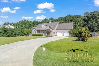 1505 Grassy Hills Ln in Holly Springs, NC - Building Photo - Building Photo