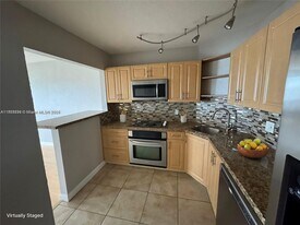 3301 Spanish Moss Terrace in Lauderhill, FL - Building Photo
