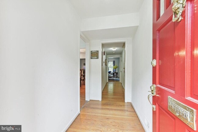 6719 Baron Rd in McLean, VA - Building Photo - Building Photo