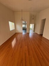 5300 Shadow Stone St in Bakersfield, CA - Building Photo - Building Photo