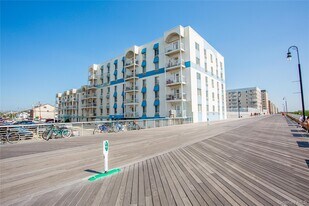 10 Franklin Blvd in Long Beach, NY - Building Photo