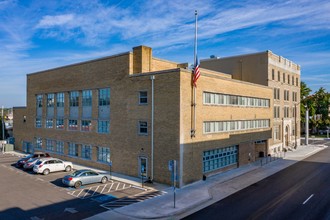 Music City Place in Richmond, IN - Foto de edificio - Building Photo