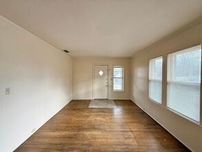 809 Jefferson St in Longview, TX - Building Photo - Building Photo