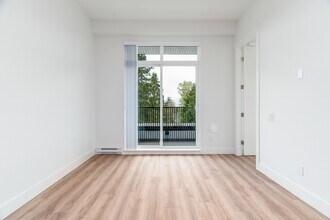 10590-10590 139 St in Surrey, BC - Building Photo - Building Photo