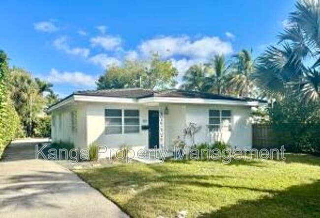 property at 321 E Lakewood Rd