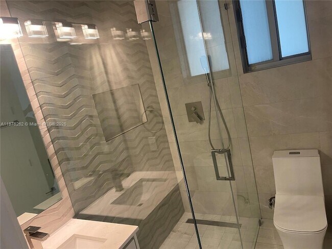 3155 NW 103rd St, Unit 3155 in Miami, FL - Building Photo - Building Photo