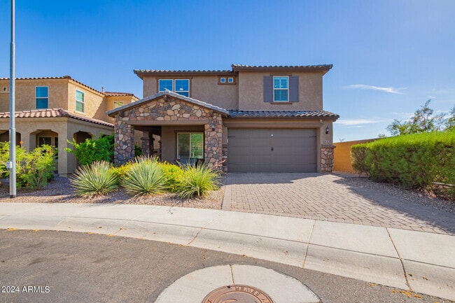 property at 1837 W Spur Dr