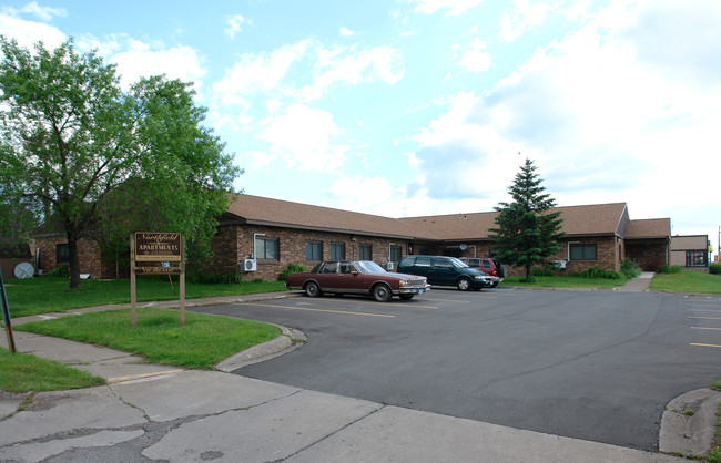 2713 Superior St in Duluth, MN - Foto de edificio - Building Photo