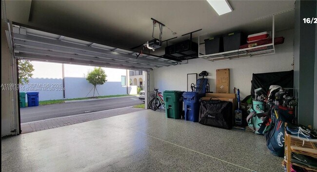 4675 NW 83rd Pky in Doral, FL - Building Photo - Building Photo