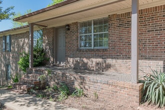 213 Ashley Dr in Pell City, AL - Building Photo - Building Photo