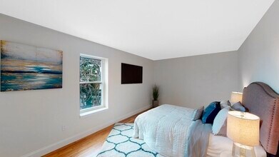255 Beacon St in Somerville, MA - Foto de edificio - Building Photo