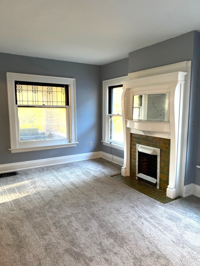 916 W 9th St, Unit West