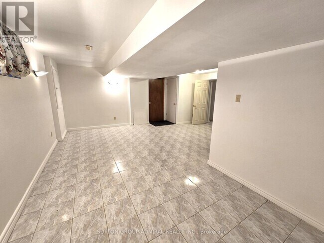 589 Belview Ave in Vaughan, ON - Building Photo - Building Photo