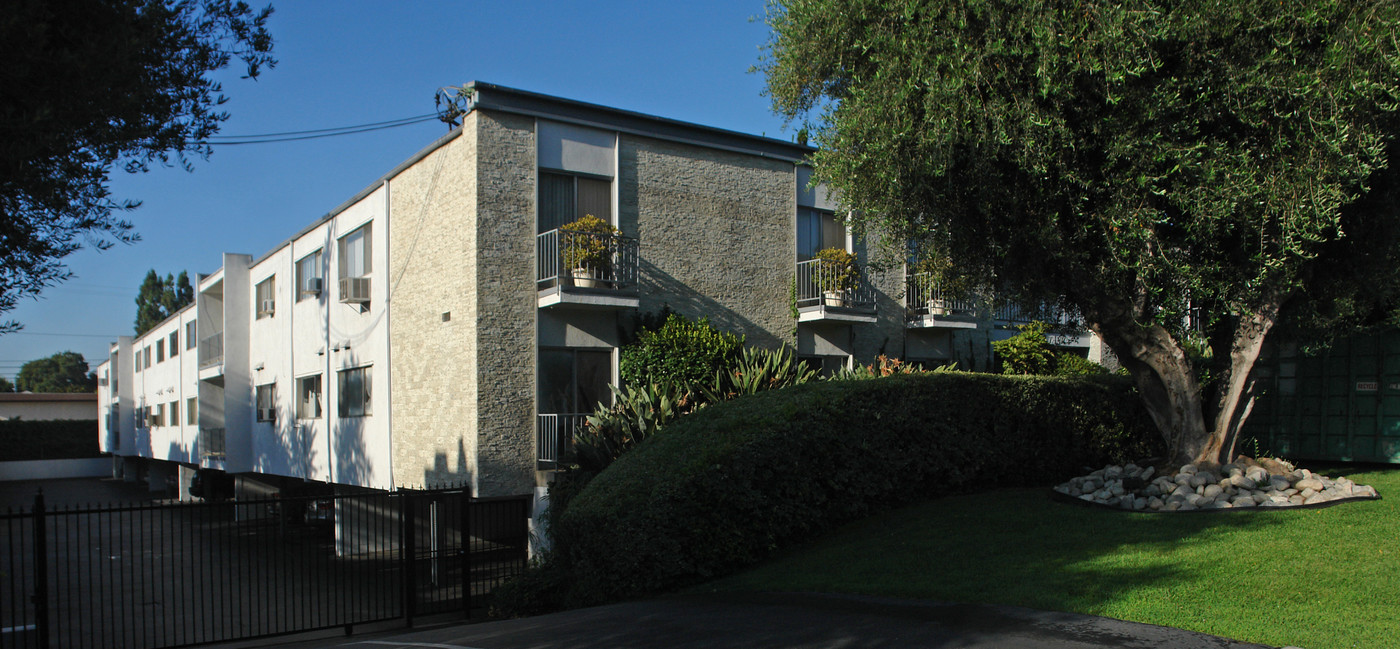 Vida Villa Apartments in Arcadia, CA - Building Photo